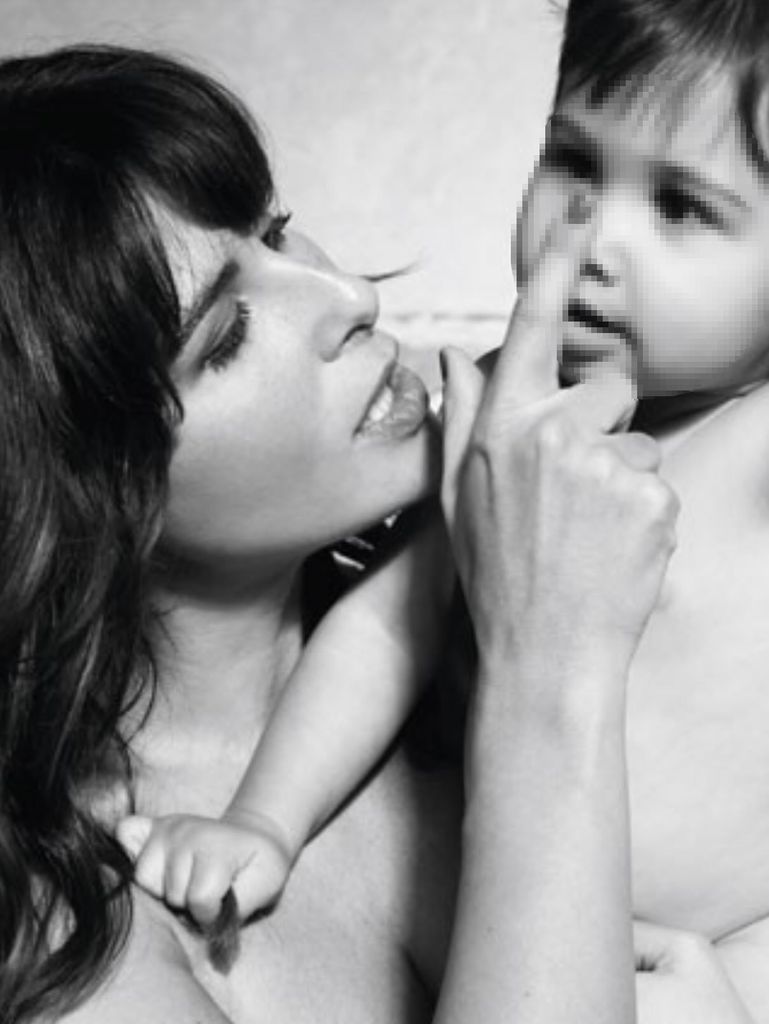 Nuria en una preciosa foto con su hija pequeña