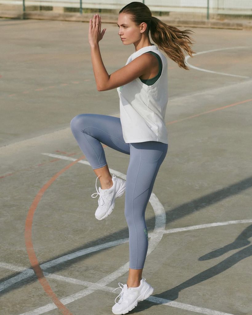 Una mujer haciendo ejercicio de cardio