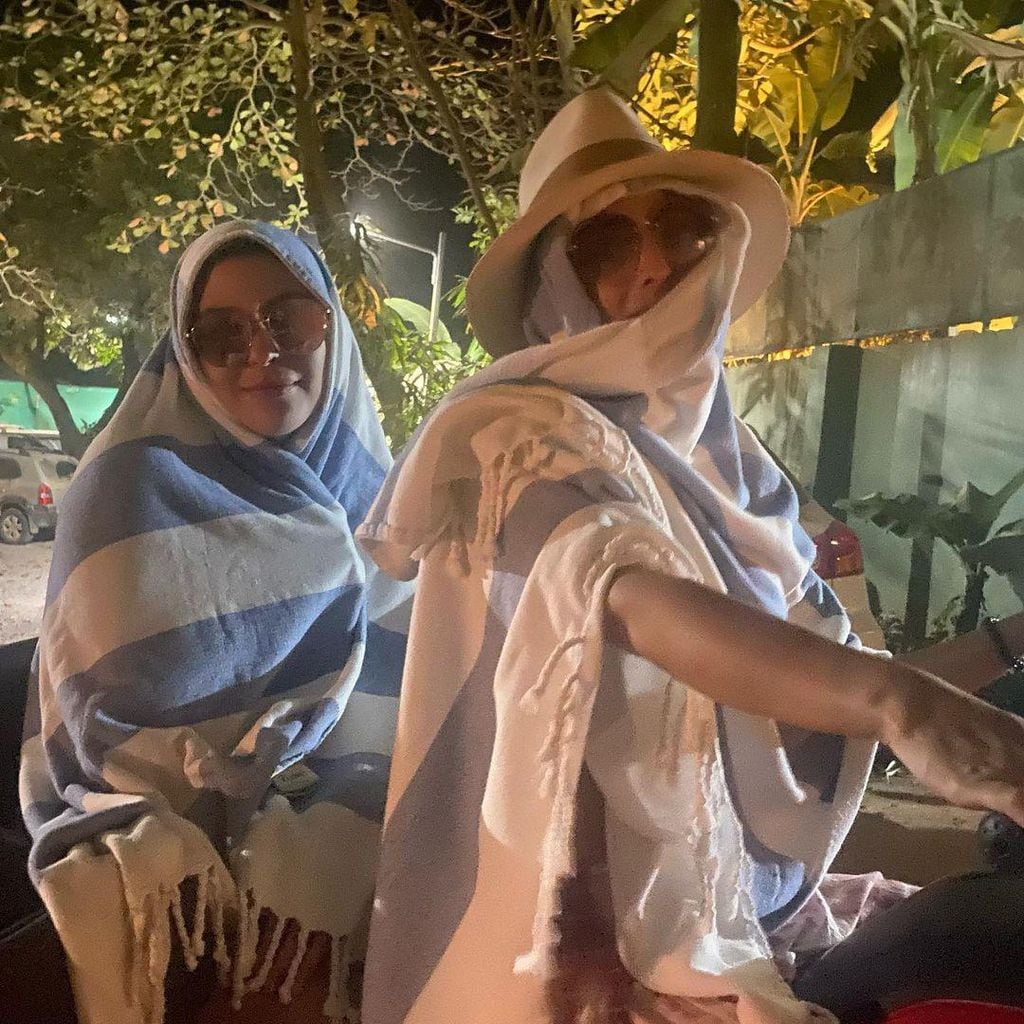 aislinn derbez y su hermana mich aguilera