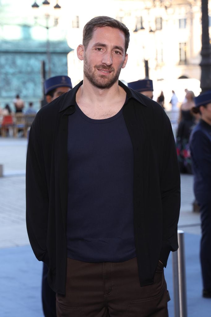 Antonin Tron en París.