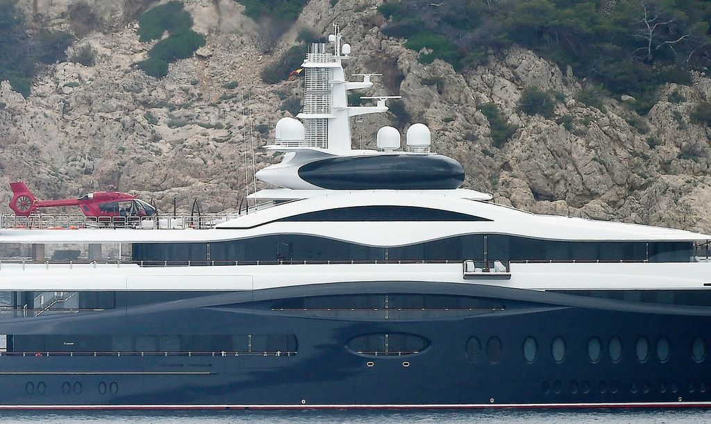 Construido por el astillero holandés Feadship, el Launchpad apuesta por una estética mucho más sobria y futurista que la de los clásicos yates de lujo