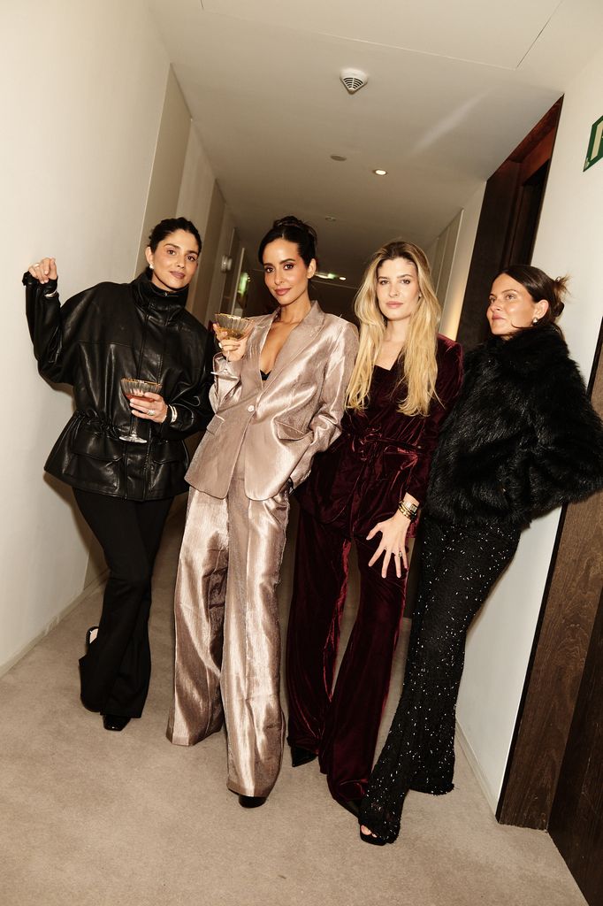 María G. de Jaime, María F. Rubíes, Teresa Andrés Gonzalvo y Bea Gimeno, cuatro formas de entender la moda de invitada en la gran fiesta de la Navidad de Tintoretto.