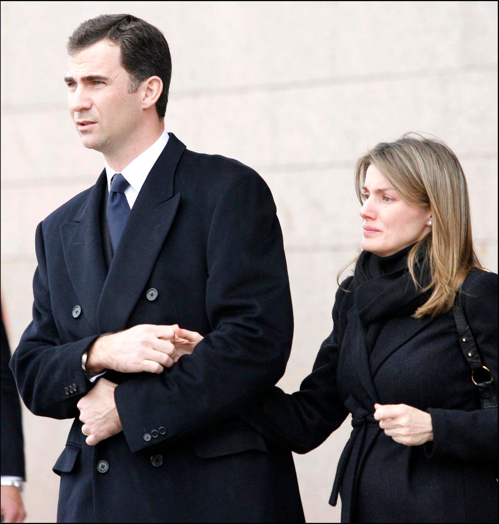 Don Felipe y doña Letizia en el tanatorio de Erika Ortiz en 2007