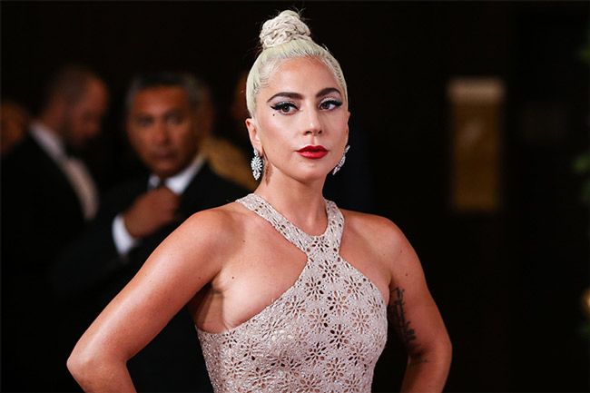 lady-gaga-fuego