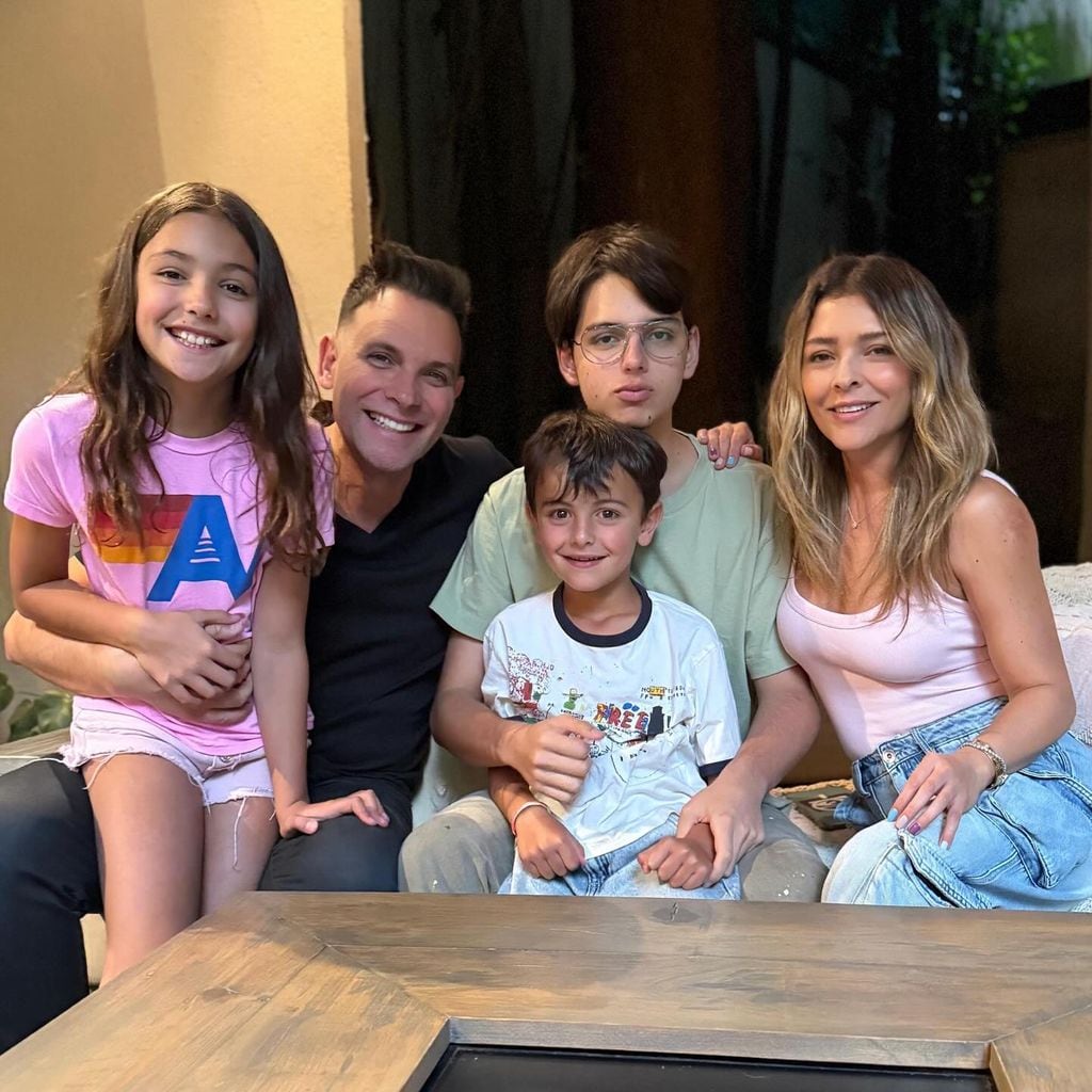 Gia y Rocco, hijos de Pato Borghetti, se unieron a la celebración de su medio hermano 