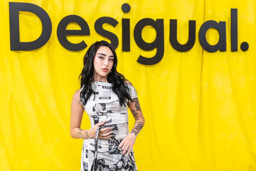Nicki Nicole en el desfile de la marca española Desigual en Barcelona, el 10 de septiembre.