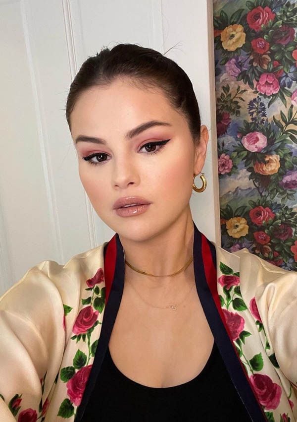 selena-gomez-maquillaje