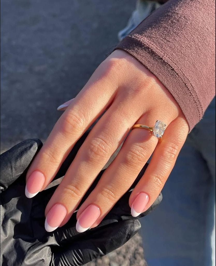 Esta es la opción más atemporal de manicure.