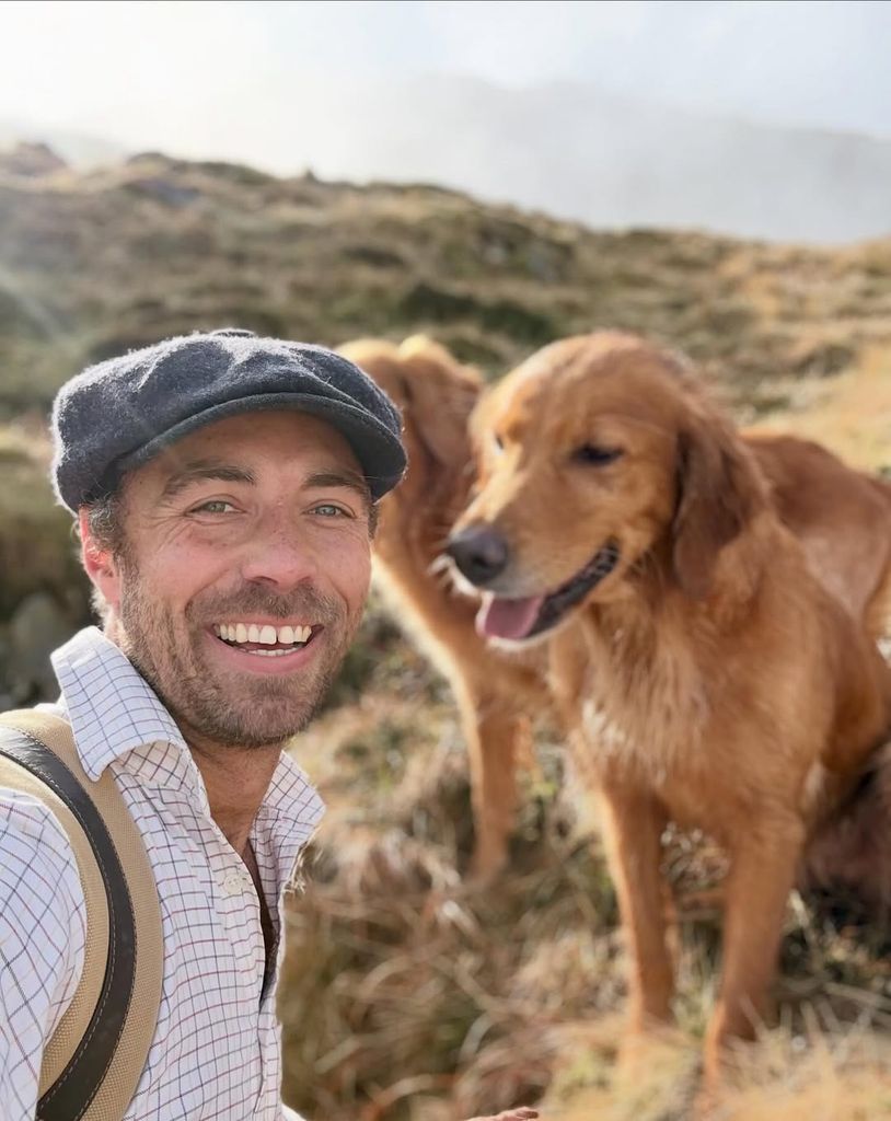 James Middleton con sus perros