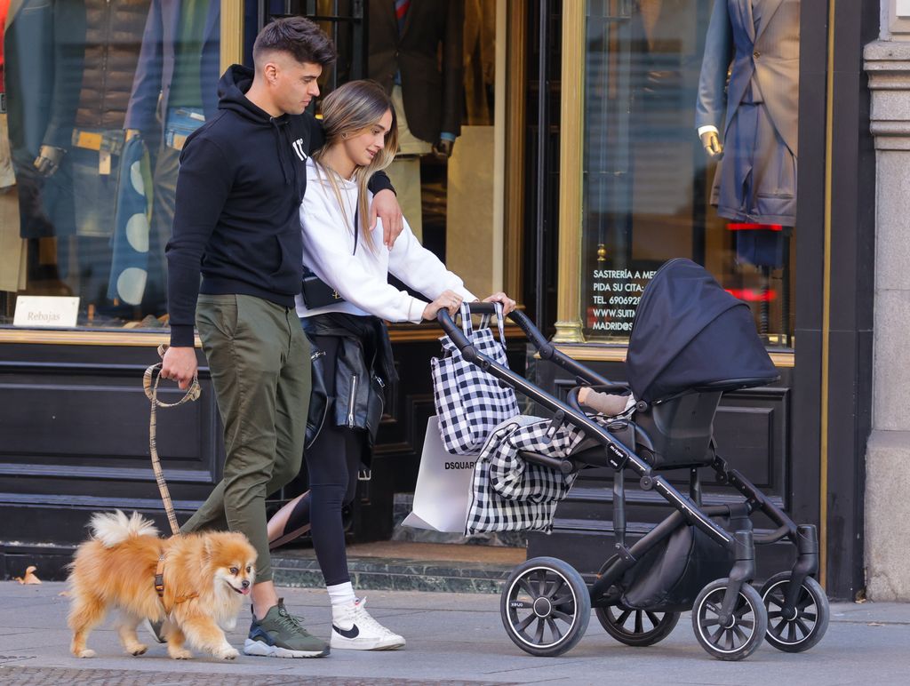 La pareja con su hijo, Javier, en una imagen de archivo