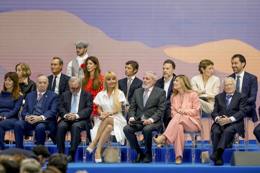 Foto de grupo de los galardonados