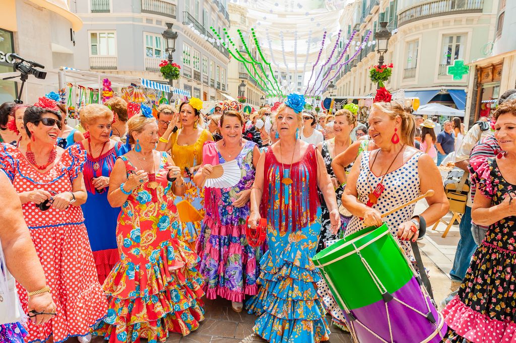 Feria de Málaga, por el centro histórico.