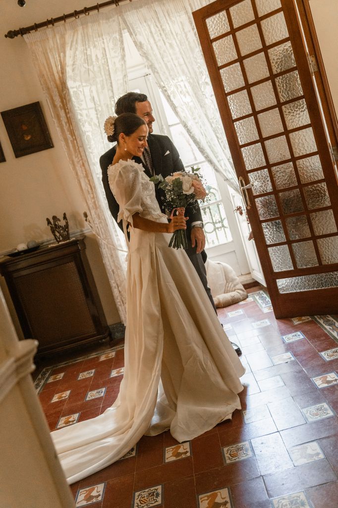 look de novia viral de su madre