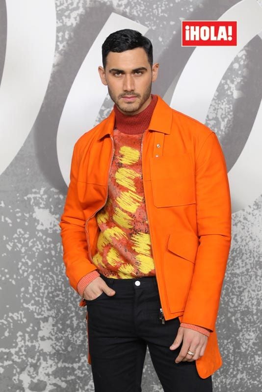 Alejandro Speitzer en un desfile