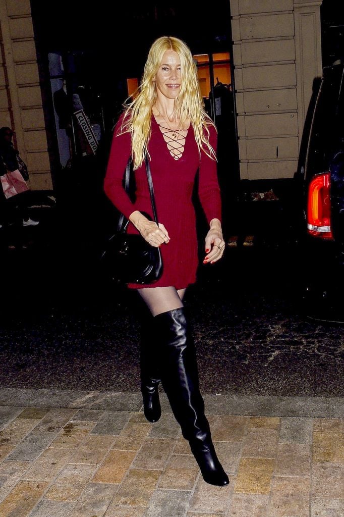 Claudia Schiffer llega al cumpleaños de Allegra Versace