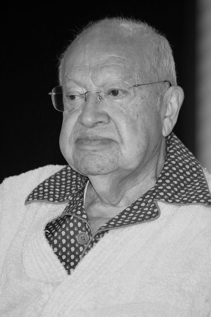 Eduardo Manzano, 'El Polivoz'