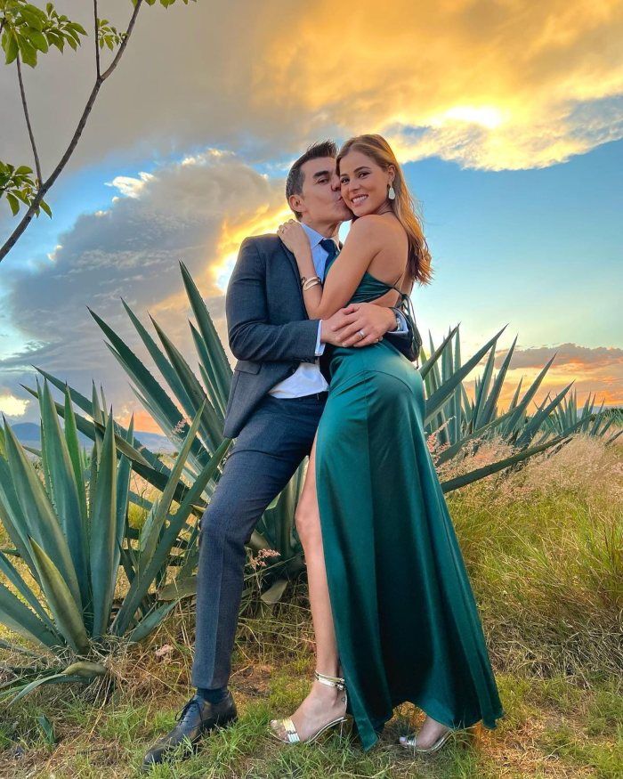 Adrián Uribe y Thuany Martins 