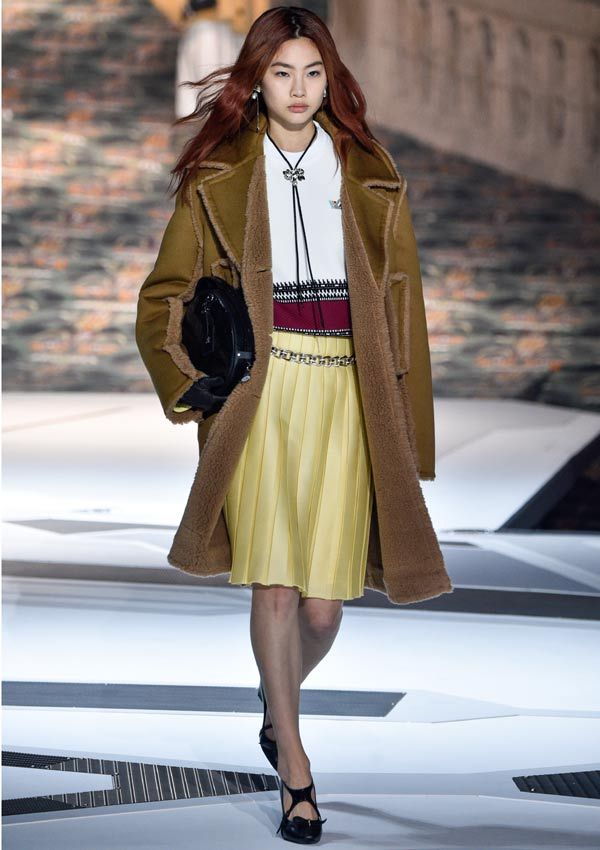 Hoyeon Jung para Louis Vuitton