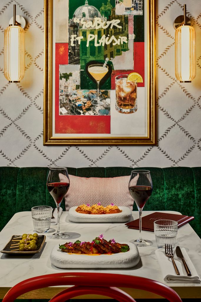 1. Para vivir el París más sofisticado: NH Collection Paris Ponthieu Champs-Élysées