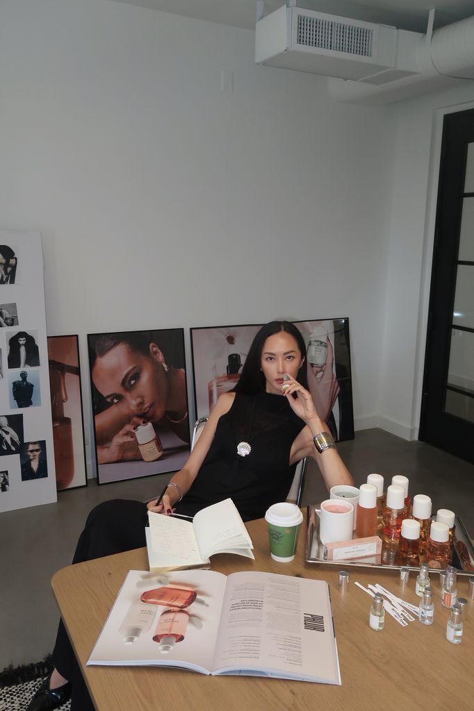 Chriselle Lim se sumó en 2021 como directora creativa de la firma de belleza Phlur