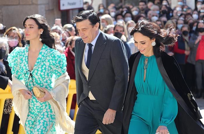 Amparo Corsini y Manuel Falcó con su hija