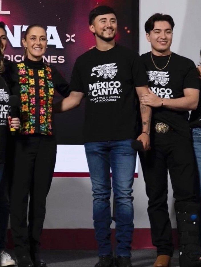 Mike León y Brian Sebastián Muñoz destacaron en el concurso 'México Canta', promovido por la Secretaría de Cultura de México.