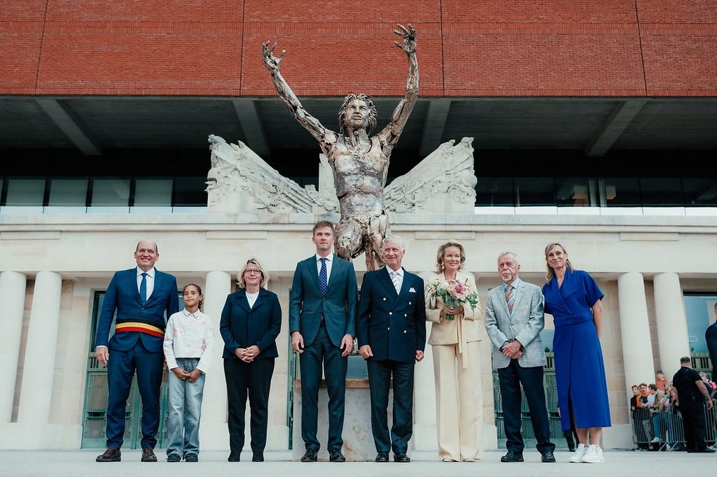 El príncipe Gabriel, el rey Felipe y la reina Matilde de Bélgica, durante la 50.ª edición del evento de atletismo Memorial Van Damme en Bruselas