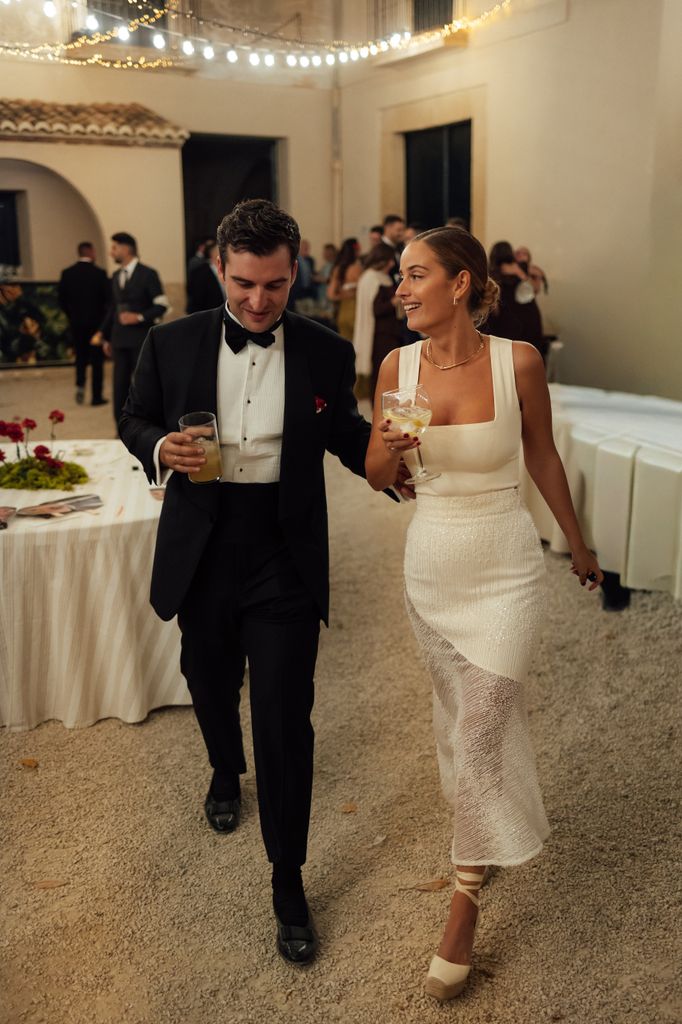 Vestido de novia desmontable con escote cuadrado