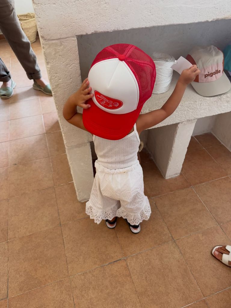 Marcos y Paddy, que se casaron en junio de 2023, dieron la bienvenida a su primera hija, Amor, en febrero de 2025 y ahora disfrutan de esta nueva etapa como familia de tres