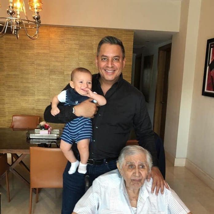 Daniel Sarcos y su papá