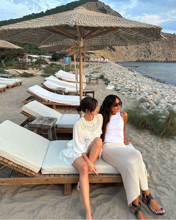 Sandra Gago y su amiga Paula 