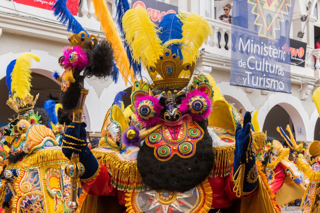 Esta gran fiesta en honor a la Virgen del Socavón es considerada Patrimonio de la Humanidad por la UNESCO.