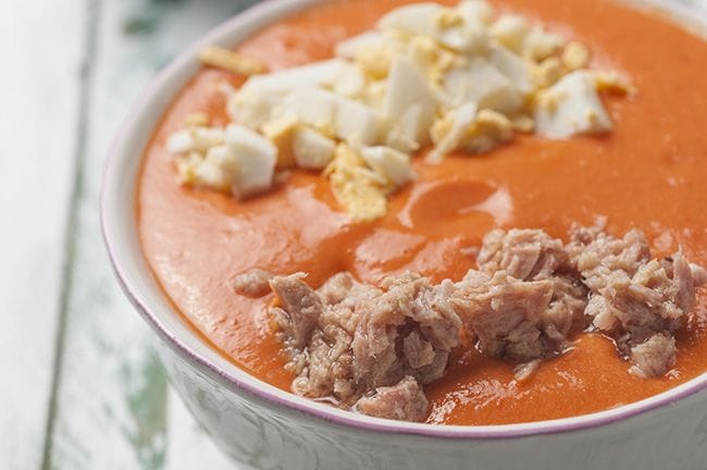 salmorejo atún