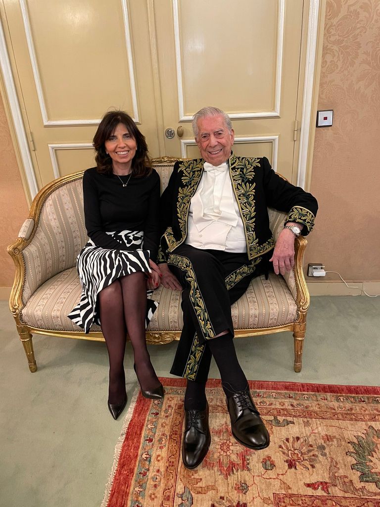 Nada Chedid, pareja de Álvaro Vargas Llosa, con Mario Vargas Llosa