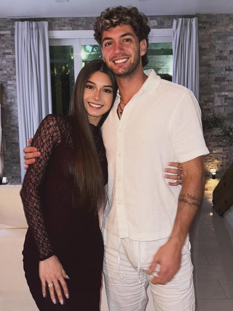 Kailey y Christopher Levy pasaron Thanksgiving muy contentos en casa con mamá 