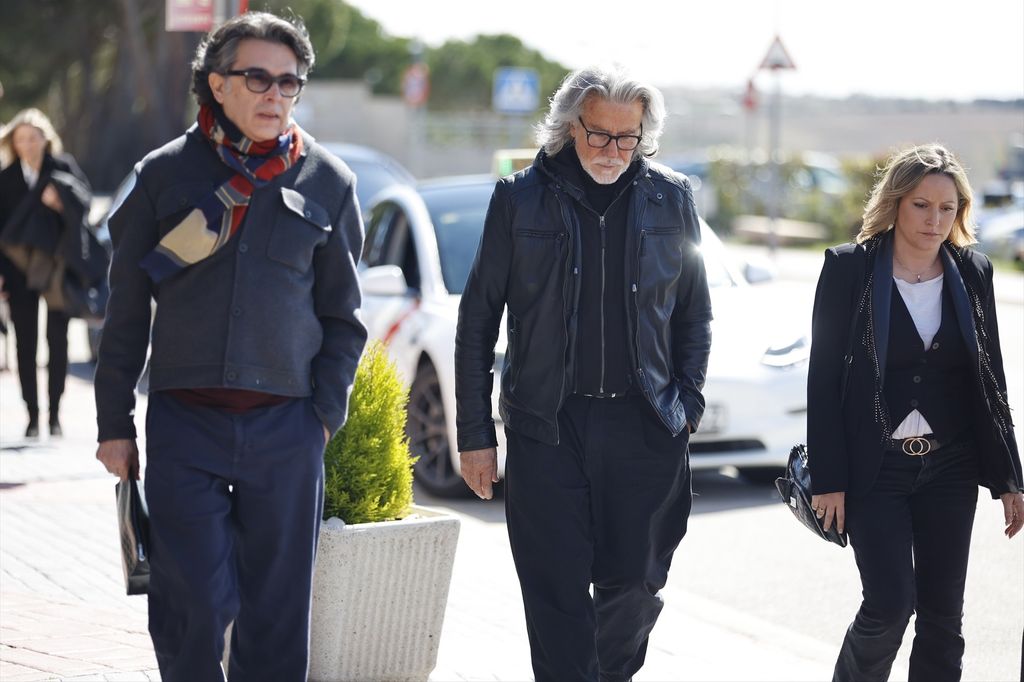 La llegada al tanatorio de Alberto Cerdá
