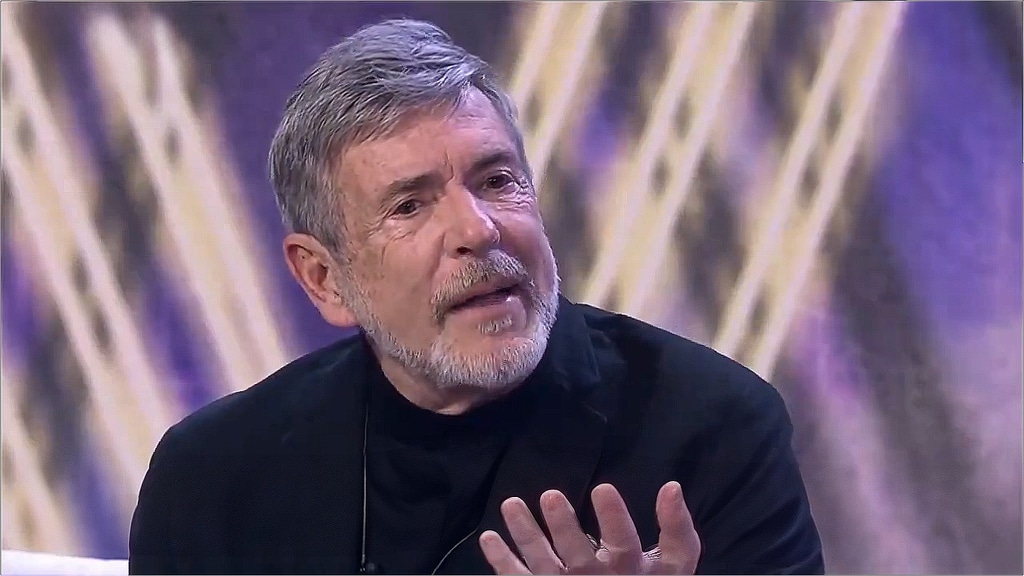 Primer plano de Carlos Mata en el programa de televisión '¡De viernes!'