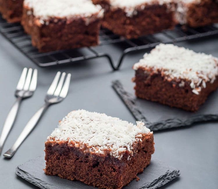 'Brownie' de chocolate, almendra y coco (sin harina)