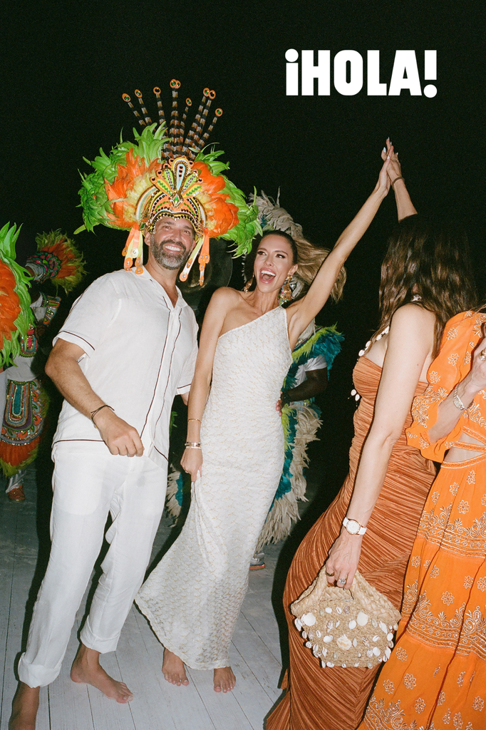 Al día siguiente, los festejos continuaron con una fiesta de inspiración caribeña.