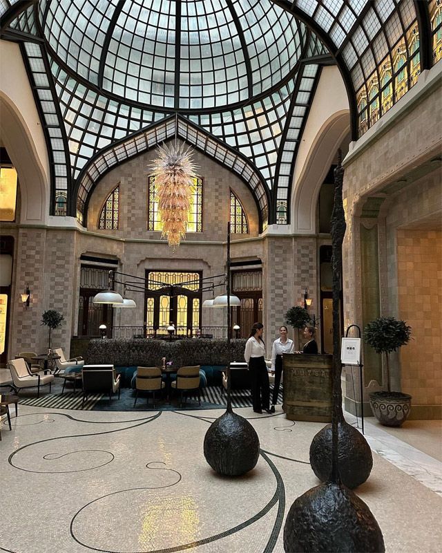 Recepción del hotel Four Seasons de Budapest 