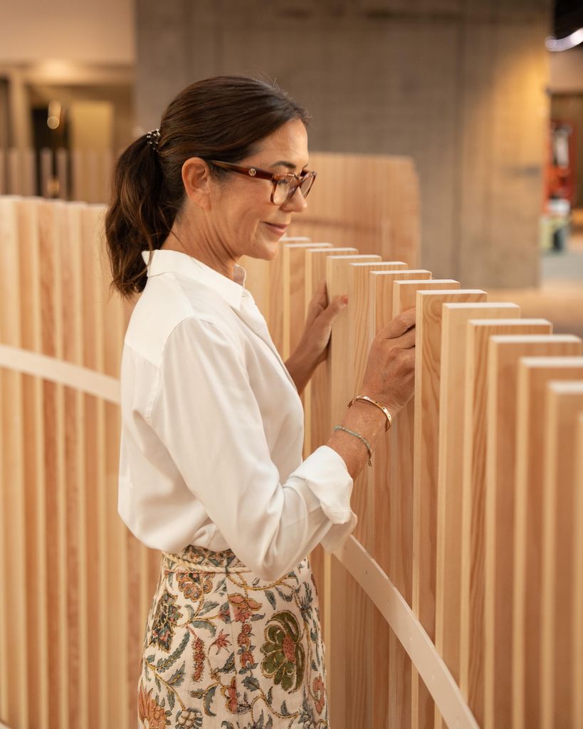 La reina Mary de Dinamarca en las obras del futuro Mary Elizabeths Hospital, el hospital para niños, jóvenes y mujeres embarazadas (4 de septiembre de 2026)