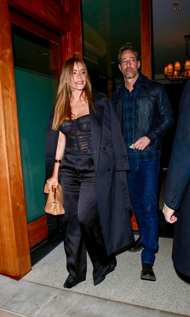 Sofía Vergara de cita junto al doctor Justin Saliman