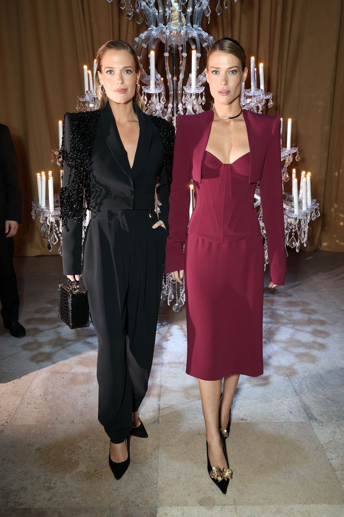 Lady Eliza Spencer y Lady Amelia en el desfile de Zuhair Murad en París. 