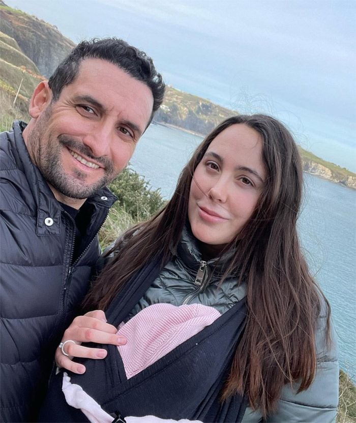 Ivana Rodríguez con su novio, Carlos García, y su hija