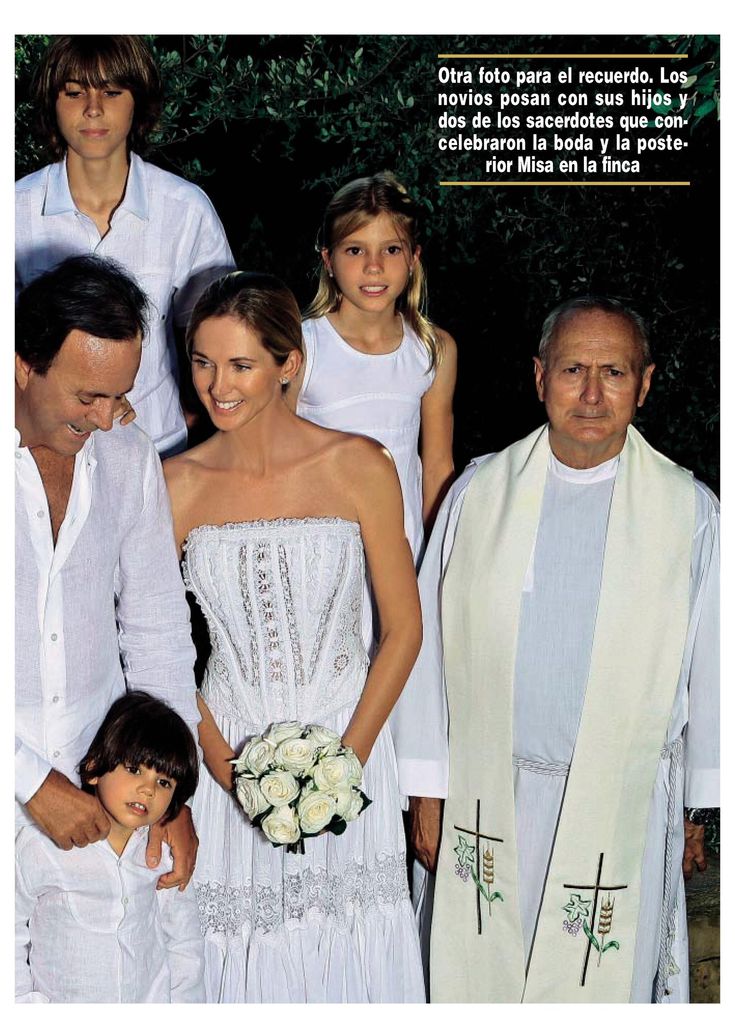 Julio Iglesias y Miranda Rijnsburger celebran 12 años de casados:  recordamos su boda en Marbella