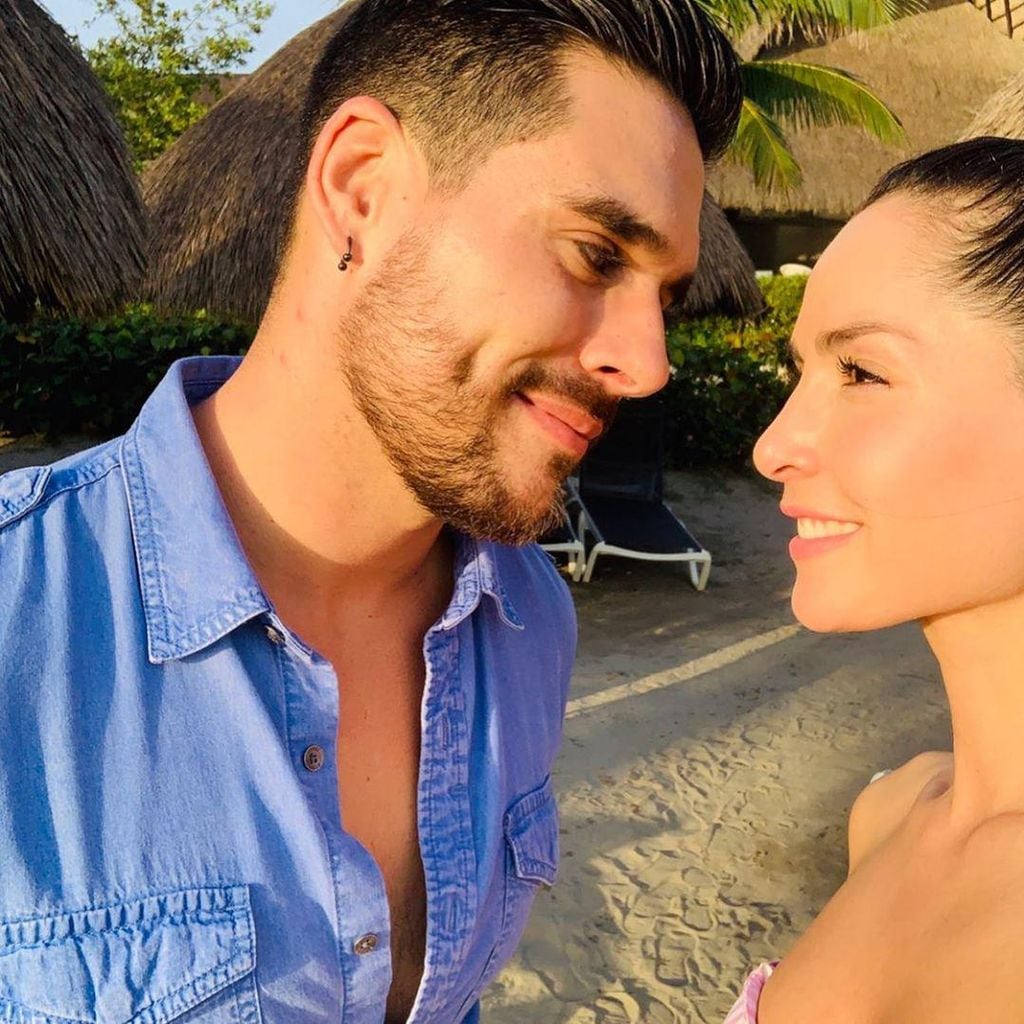 Carmen Villalobos, Sebastián Caicedo