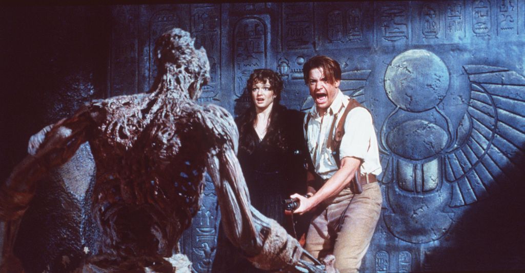  Rick O''Connell (Brendan Fraser) y Evelyn (Rachel Weisz) conquistaron al público en 'La Momia' (1999)
