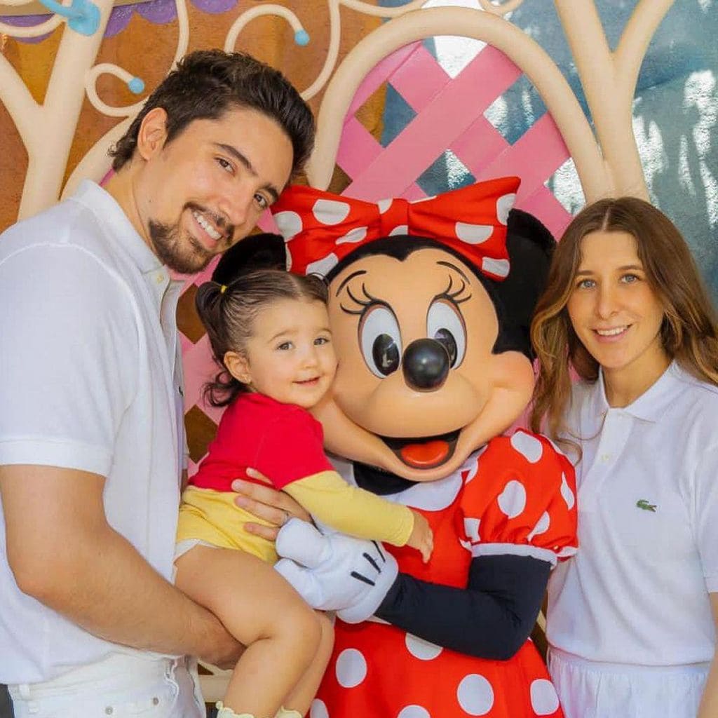 alex fern ndez su esposa alexia y su hija m a