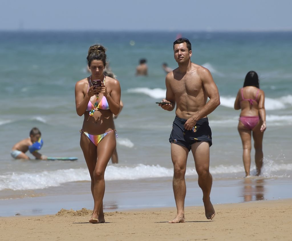Laura Matamoros y Benji Aparicio durante unas vacaciones en Cádiz en 2022