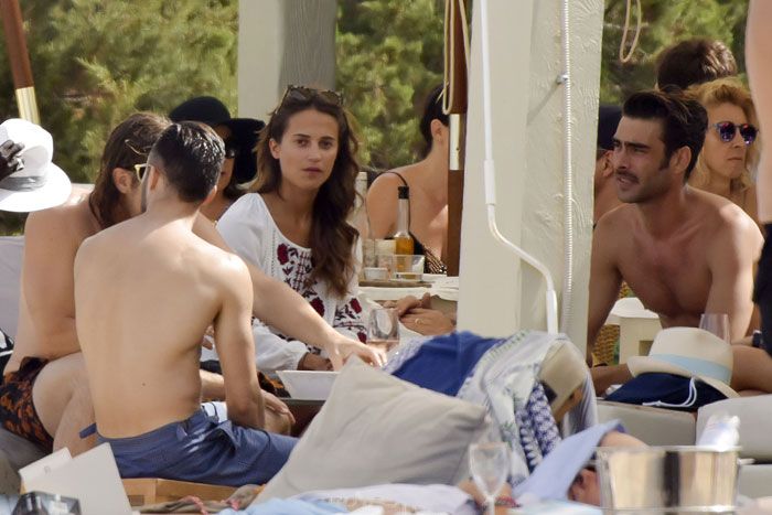 jon-kortajarena-alicia-vikander